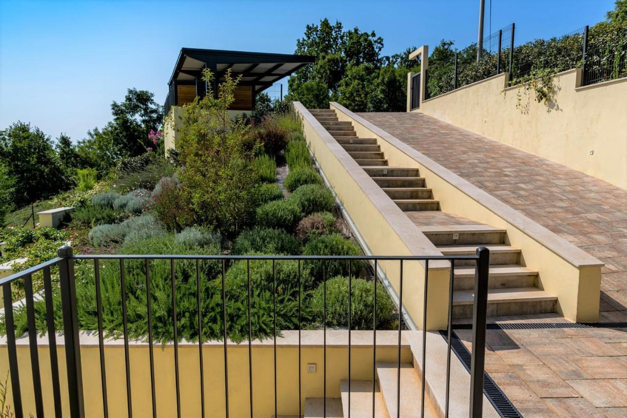 Villa Altavista - Seaview & Relax With Heated Pool & Minigolf Opatija Exteriör bild